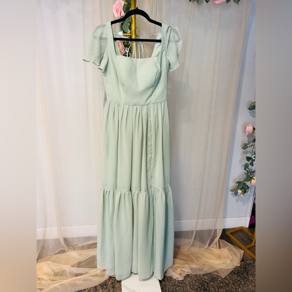 Chic Pastel Green Maxi Dress with Front Slit corset back